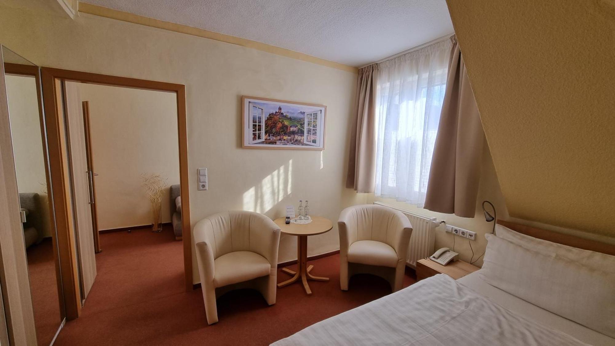 Gasthaus Pension Moselgruss 디에블리흐 객실 사진