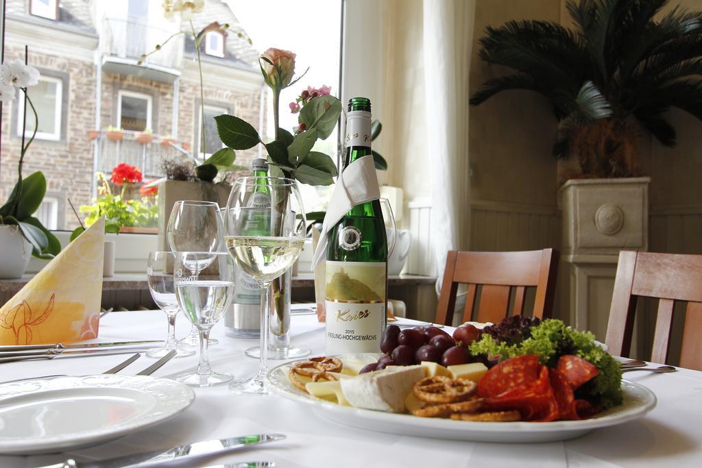 Gasthaus Pension Moselgruss 디에블리흐 외부 사진